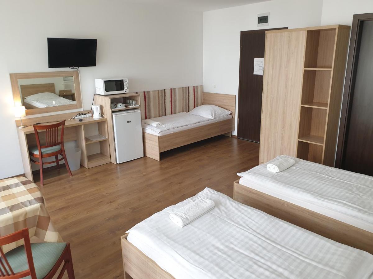 Ádám Apartmanház Siófok Quarto foto
