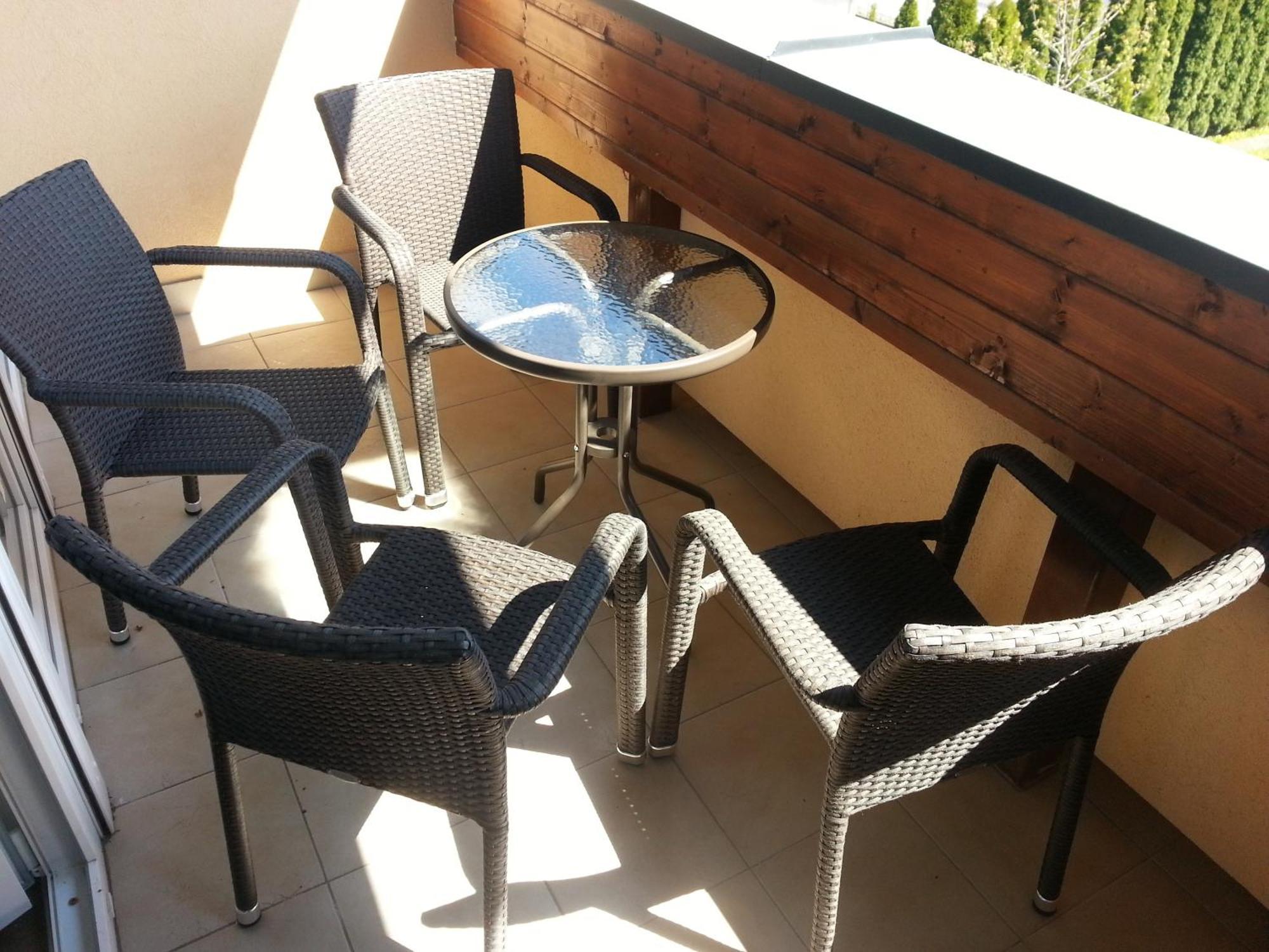 Ádám Apartmanház Siófok Exterior foto