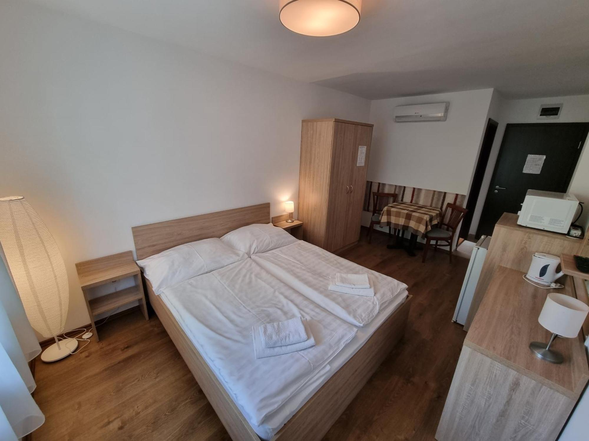 Ádám Apartmanház Siófok Quarto foto
